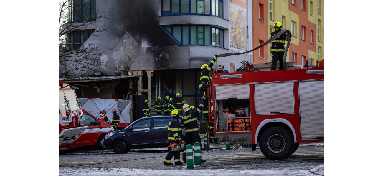A gas heater explosion at a restaurant has claimed six lives right before closing time.