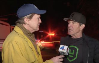 Reporter interrogates Dennis Quaid for 15 minutes as he escapes LA wildfires.