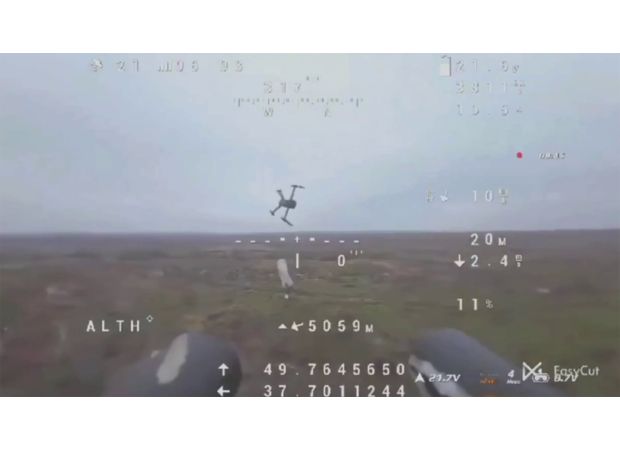 A Ukrainian drone with a shotgun takes down three Russian opponents.