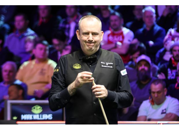 Williams will be disappointed when he loses to Ding Junhui in an intense Masters match.