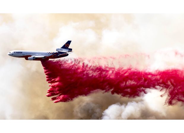What is the pink powder being used for in the Los Angeles wildfires?