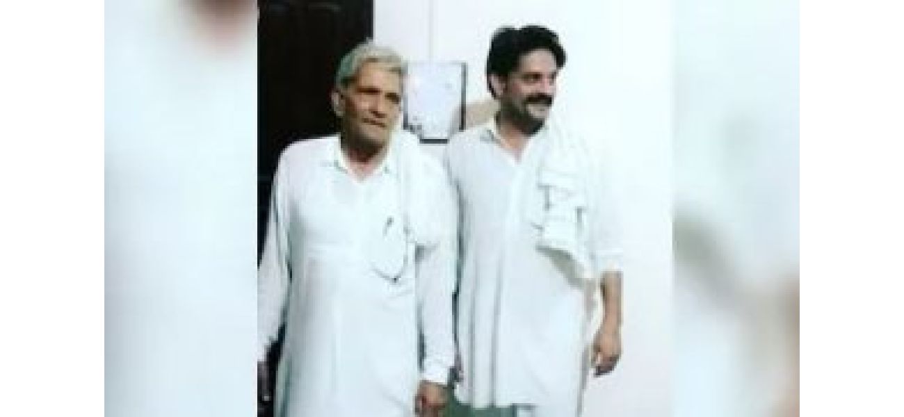 Jaideep Ahlawat, known for his role in 'Paatal Lok', mourns the loss of his father.