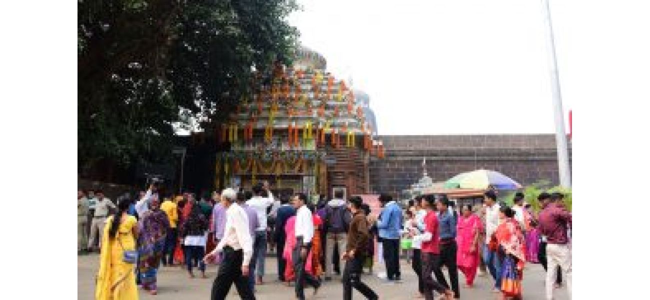 The Lingaraj Temple in Odisha will resume its rituals as the dispute among its servitors has been resolved.