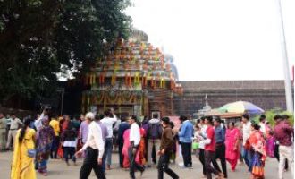 The Lingaraj Temple in Odisha will resume its rituals as the dispute among its servitors has been resolved.