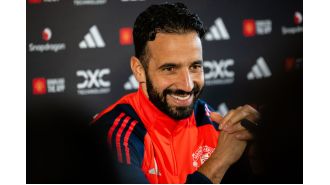 Man Utd's Ruben Amorim praises fast young player, says he is performing strongly in training.