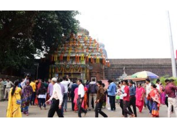 The Lingaraj Temple in Odisha will resume its rituals as the dispute among its servitors has been resolved.