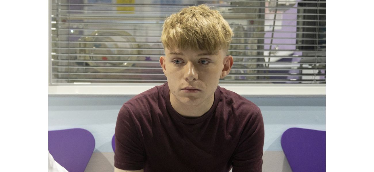 A top Coronation Street actor leaves after three years and will be gone soon.