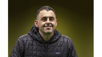 Snooker star Ronnie O'Sullivan shares his top pick for the Masters tournament and expresses doubts about Mark Selby's confidence.