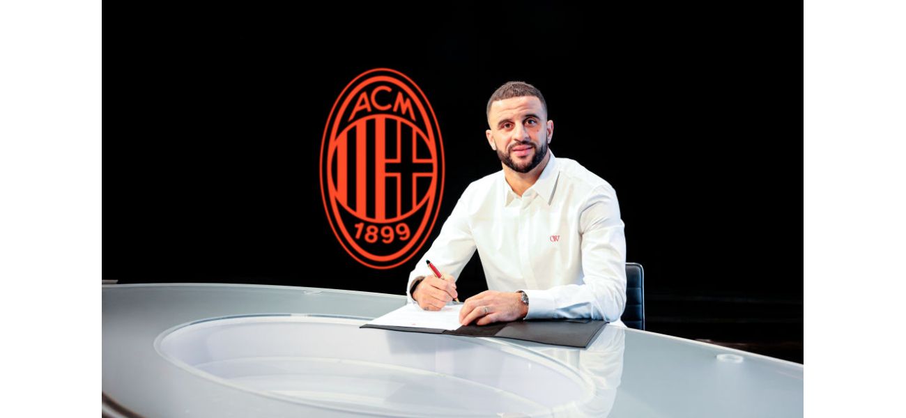 Footballer Kyle Walker honors Manchester United icon by wearing #18 jersey for AC Milan.