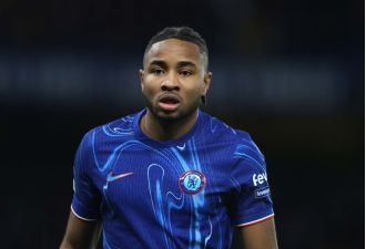 Nkunku chooses not to join Man United, while Chelsea weighs trade offer.