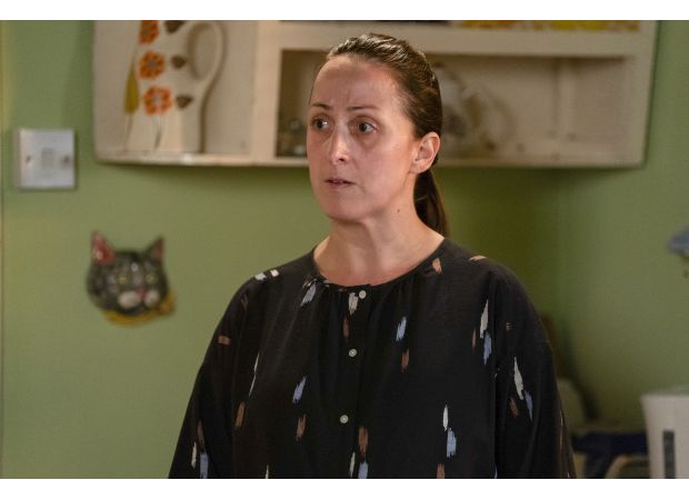 Walford veteran makes a comeback and is shocked by what unfolds.