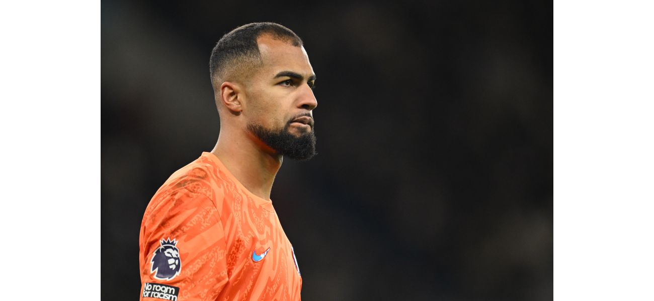 Chelsea has been offered a top-tier alternative to Robert Sanchez in the form of a loan.
