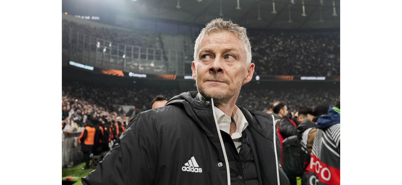 Man United coach urges Besiktas to sign player before deadline.