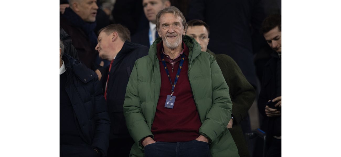 Man Utd fans confront Sir Jim Ratcliffe after Fulham victory, telling him to 