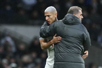 Tottenham manager Ange Postecoglou expresses worry over new injury issue following loss to Leicester.