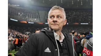 Man United coach urges Besiktas to sign player before deadline.