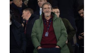 Man Utd fans confront Sir Jim Ratcliffe after Fulham victory, telling him to 