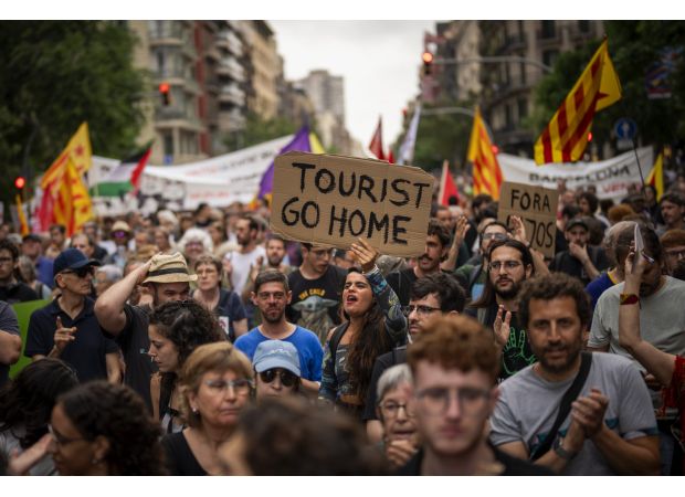 Spain is not implementing a three-year ban on tourism, contrary to popular belief.
