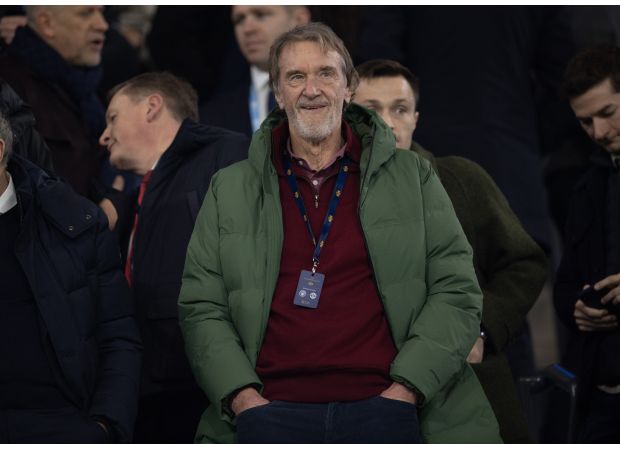 Man Utd fans confront Sir Jim Ratcliffe after Fulham victory, telling him to 