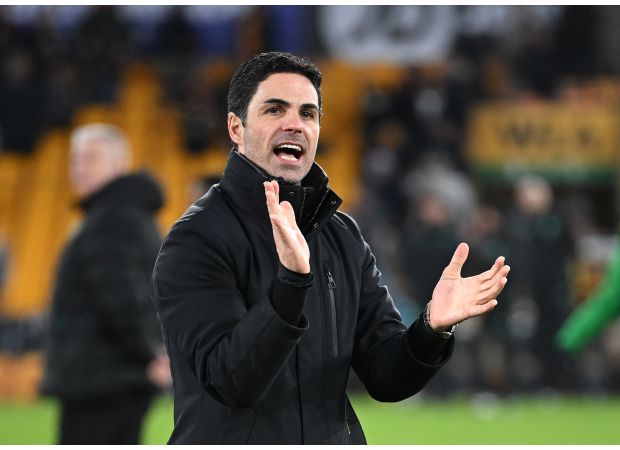 A player previously wanted by Arsenal and Chelsea can now be loaned out before the transfer window closes.