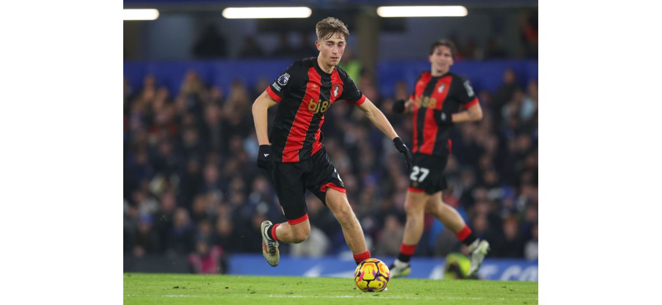 Soccer legend Lineker suggests top Bournemouth player should move to bigger clubs like Chelsea and Arsenal.