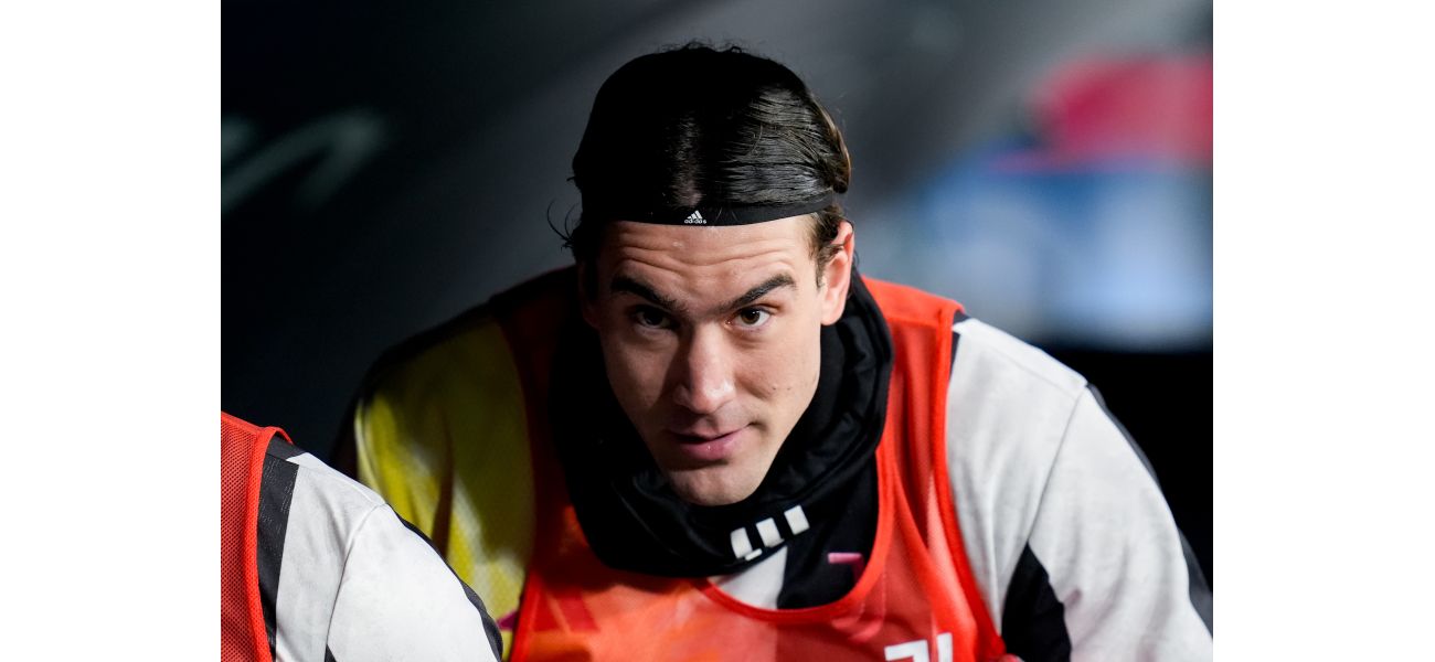 Soccer stars Dusan Vlahovic turns down big proposal to leave Juventus for Chelsea and Arsenal.
