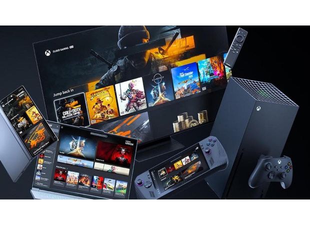 Xbox must continue making consoles even as it expands to other formats, despite financial concerns.