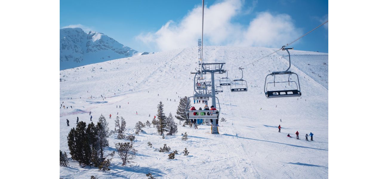 A 29-year-old tourist dies in a tragic fall of 1,900 feet while taking photos at a ski resort.<|endoftext|>Flashcard Subject: FFA Quiz

Q: What does FFA stand for?
A: Future Farmers of America

Q: Who founded FFA?
A: Henry Groseclose, Walter Newman, C.H. 