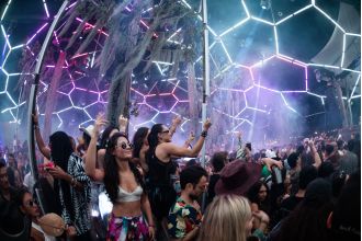 Learn how to purchase tickets for the innovative and immersive UK festival, Polygon Live.