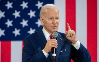 Court overturns Biden's regulations to protect car buyers in the US.