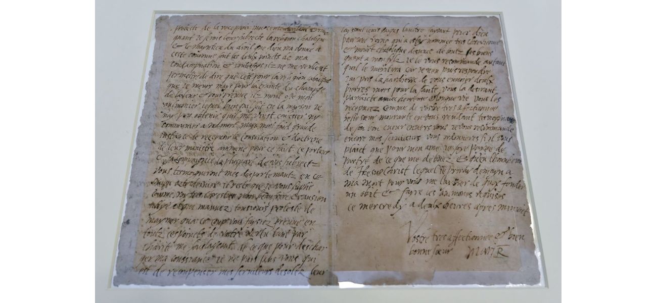 The last letter of Mary Queen of Scots before her execution will be shown to the public.