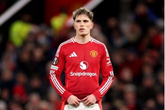 Team updates and potential lineup for Man Utd vs Crystal Palace match, including injury updates.