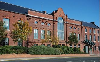 A short review of Hotel du Vin in Newcastle, highlighting its features and services.