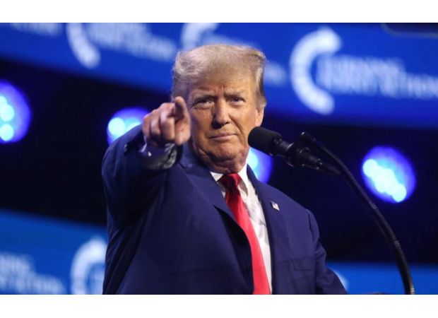 Trump blames diversity and former president Obama for plane crash in D.C.