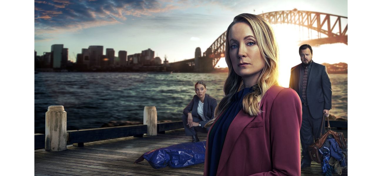 ITV viewers of popular thriller find out about Joanne Froggatt's controversial stint on Coronation Street.