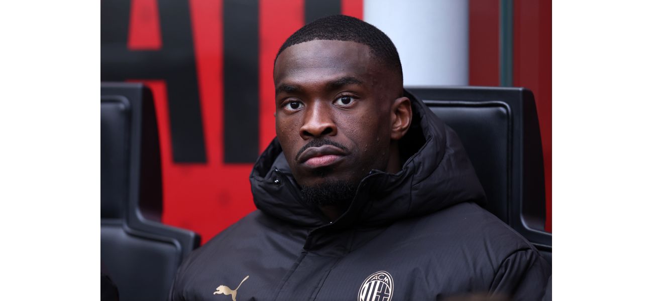 Fikayo Tomori has chosen not to join Tottenham after they agreed to pay £25m for his transfer.