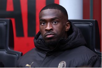 Fikayo Tomori has chosen not to join Tottenham after they agreed to pay £25m for his transfer.