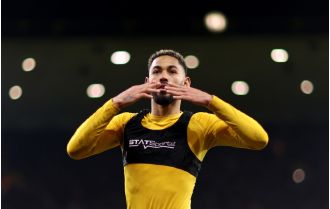 Matheus Cunha tells Arsenal he wants to join them, but Wolves win against Aston Villa.