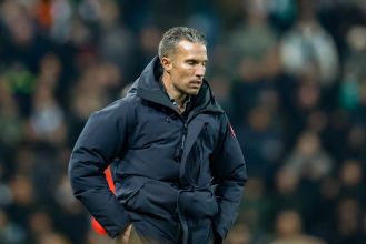 Football legend outraged at team's mistake of playing with 12 players, calls it a scandal.