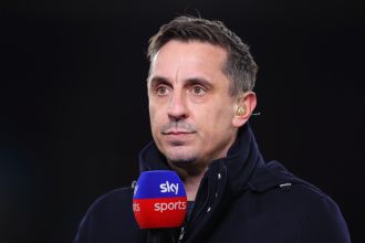 Gary Neville criticizes Arsenal player following amazing Manchester City victory.