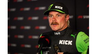 A Formula 1 driver is prohibited by his team manager from publishing nude calendars.