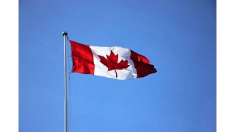 Canada imposes 25% tariffs on U.S. red states in response to Trump's trade conflict.