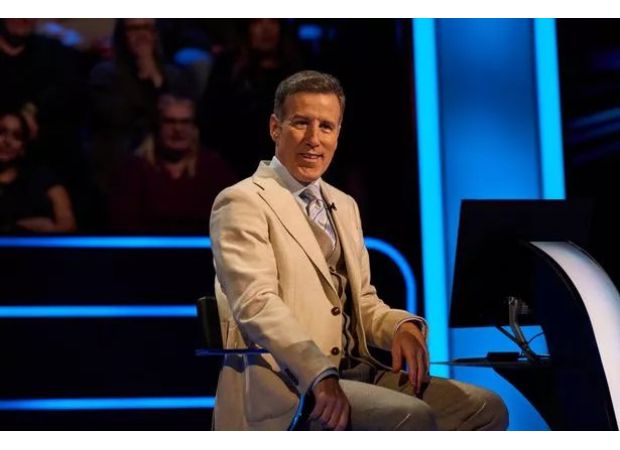 Anton Du Beke loses £15,000 on Who Wants to Be a Millionaire? due to 'embarrassing' performance.