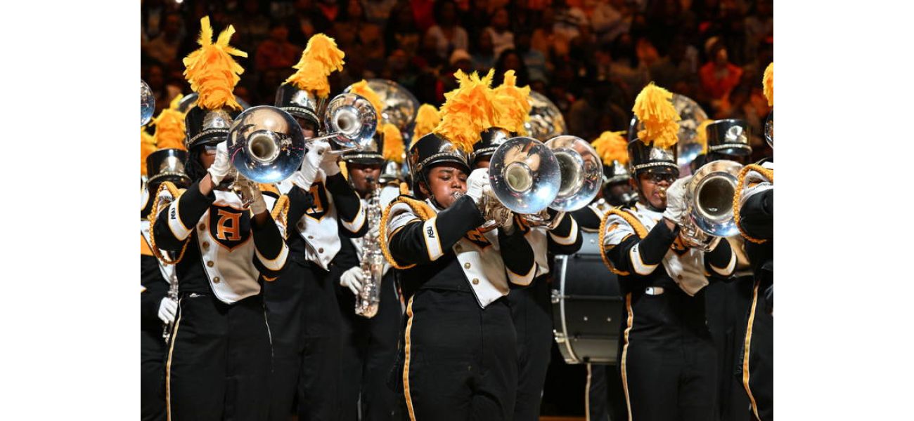 The West Coast hosts its inaugural HBCU battle of the bands featuring Nick Cannon and GloRilla.