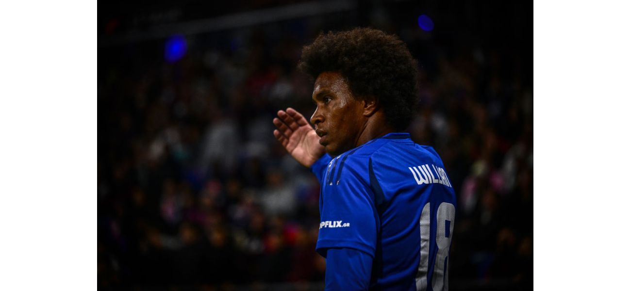 Willian, a veteran of the Premier League, could be returning to his old team in a surprising move.