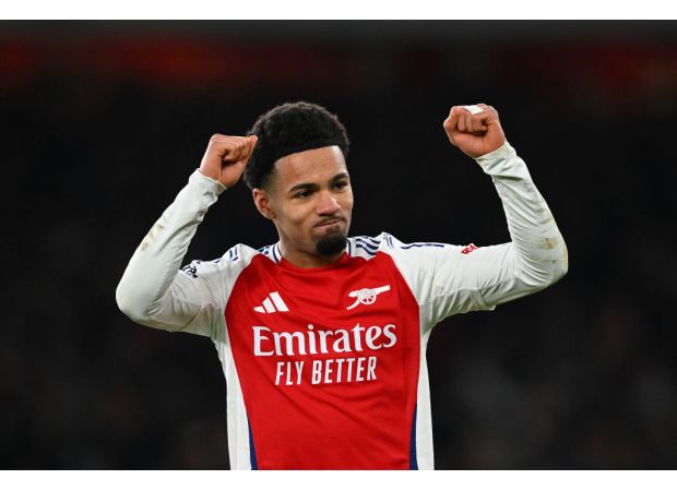 Newcastle and Arsenal face off in the Carabao Cup with both teams dealing with injuries and predicted lineups being released.