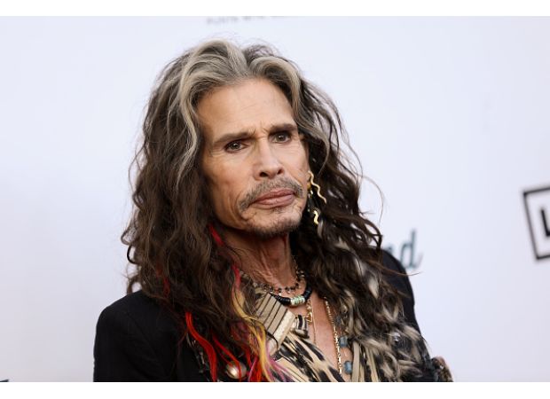 Legendary 70s rocker, 76, makes comeback after surprising retirement.