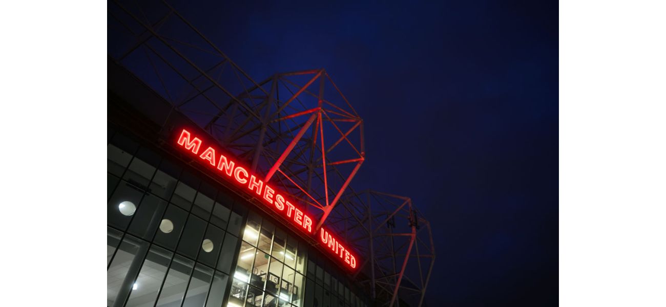 Get the most recent updates on the FA Cup match between Manchester United and Leicester, including the current score and goals.