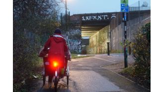 Map of London bike paths labeled dangerous at night for women.