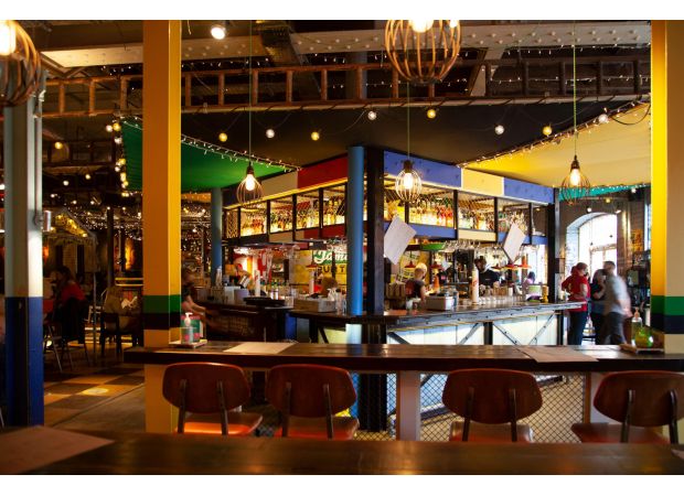 Popular UK chain of 50 restaurants with amazing atmosphere and food is a pleasant surprise.